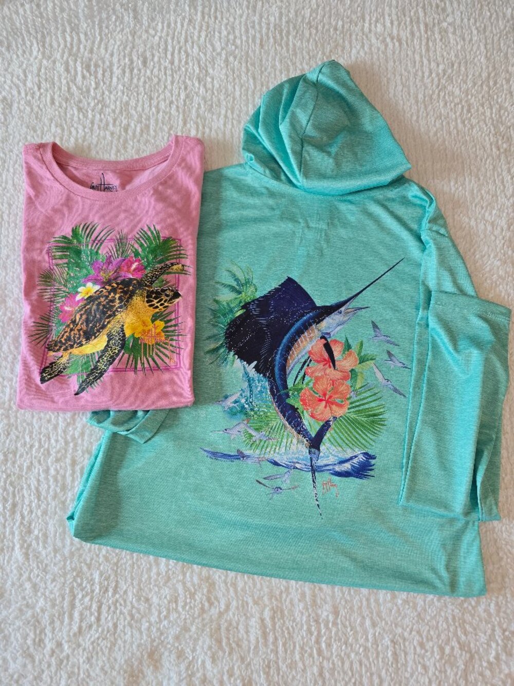 Guy Harvey Bundle: 2 Tops(Med) Pink Sea Turtle T/Green Marlin Performance Hoodie